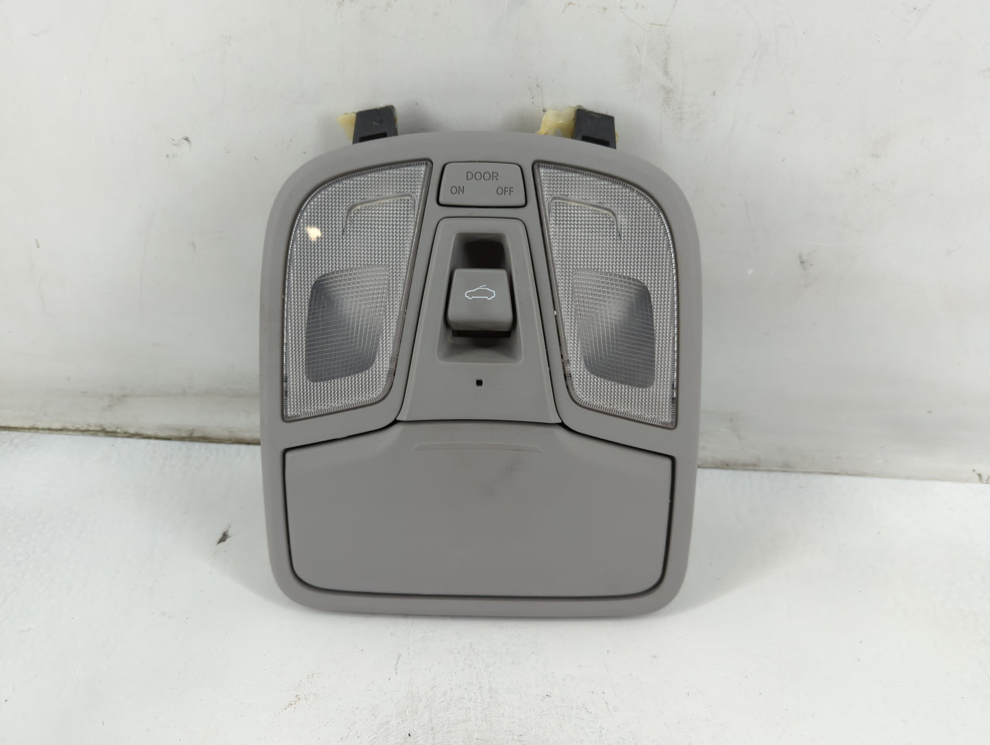 2012-2019 Dodge Journey Overhead Roof Console 889058 - Oemusedautoparts1.com