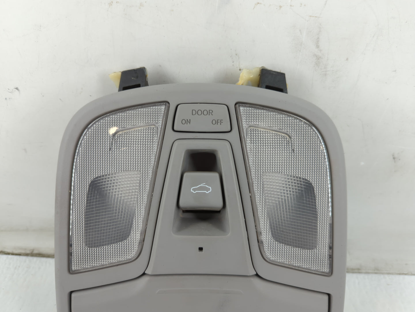 2012-2019 Dodge Journey Overhead Roof Console 889058 - Oemusedautoparts1.com