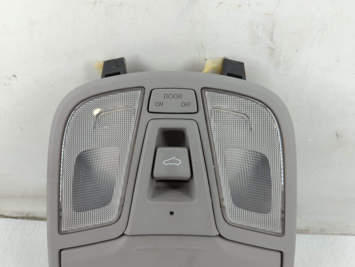 2012-2019 Dodge Journey Overhead Roof Console 889058 - Oemusedautoparts1.com