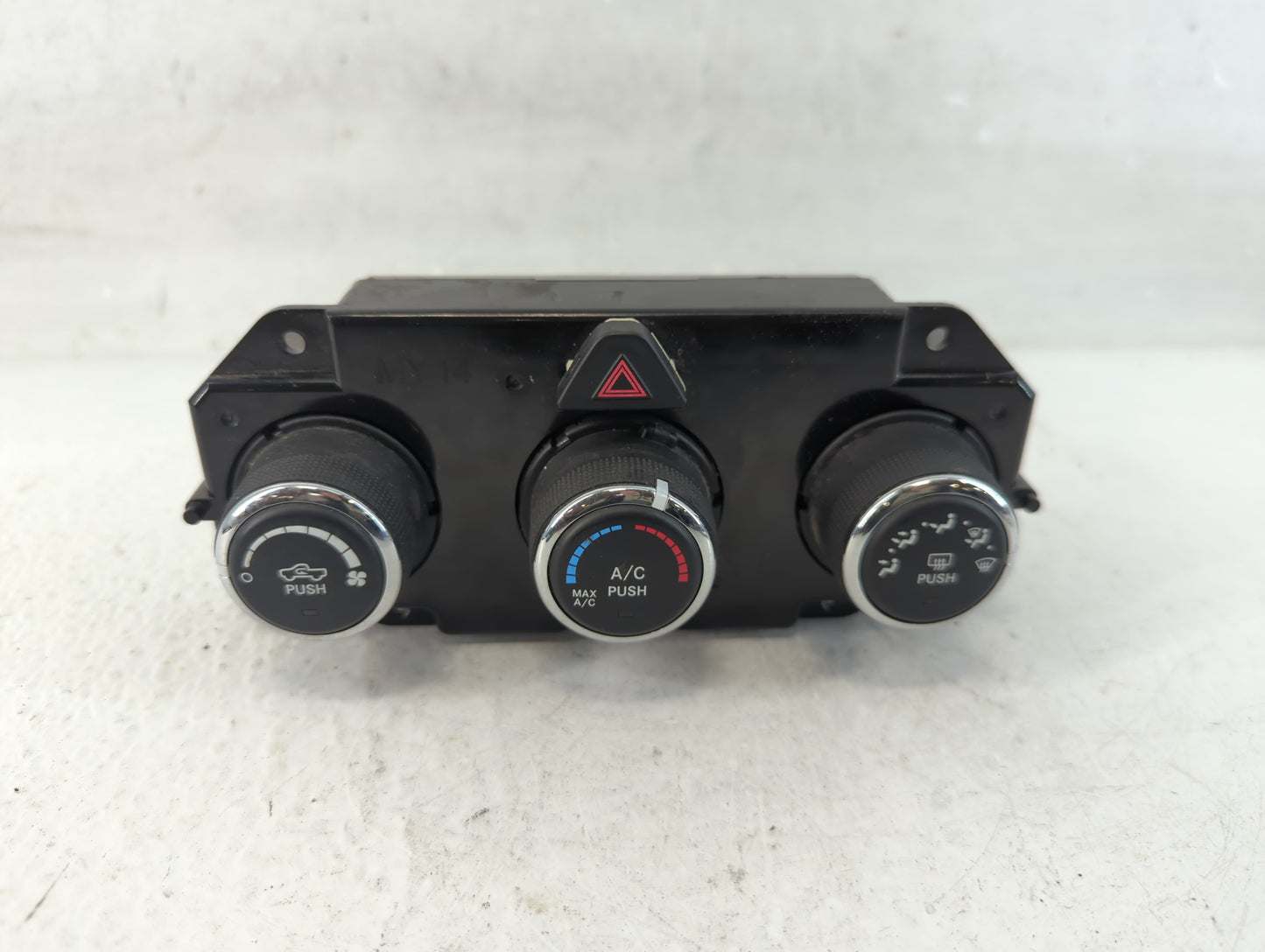 2015 Dodge Ram 1500 Climate Control Module Temperature AC/Heater Replacement P/N:P68236776AB Fits OEM Used Auto Parts - Oemu