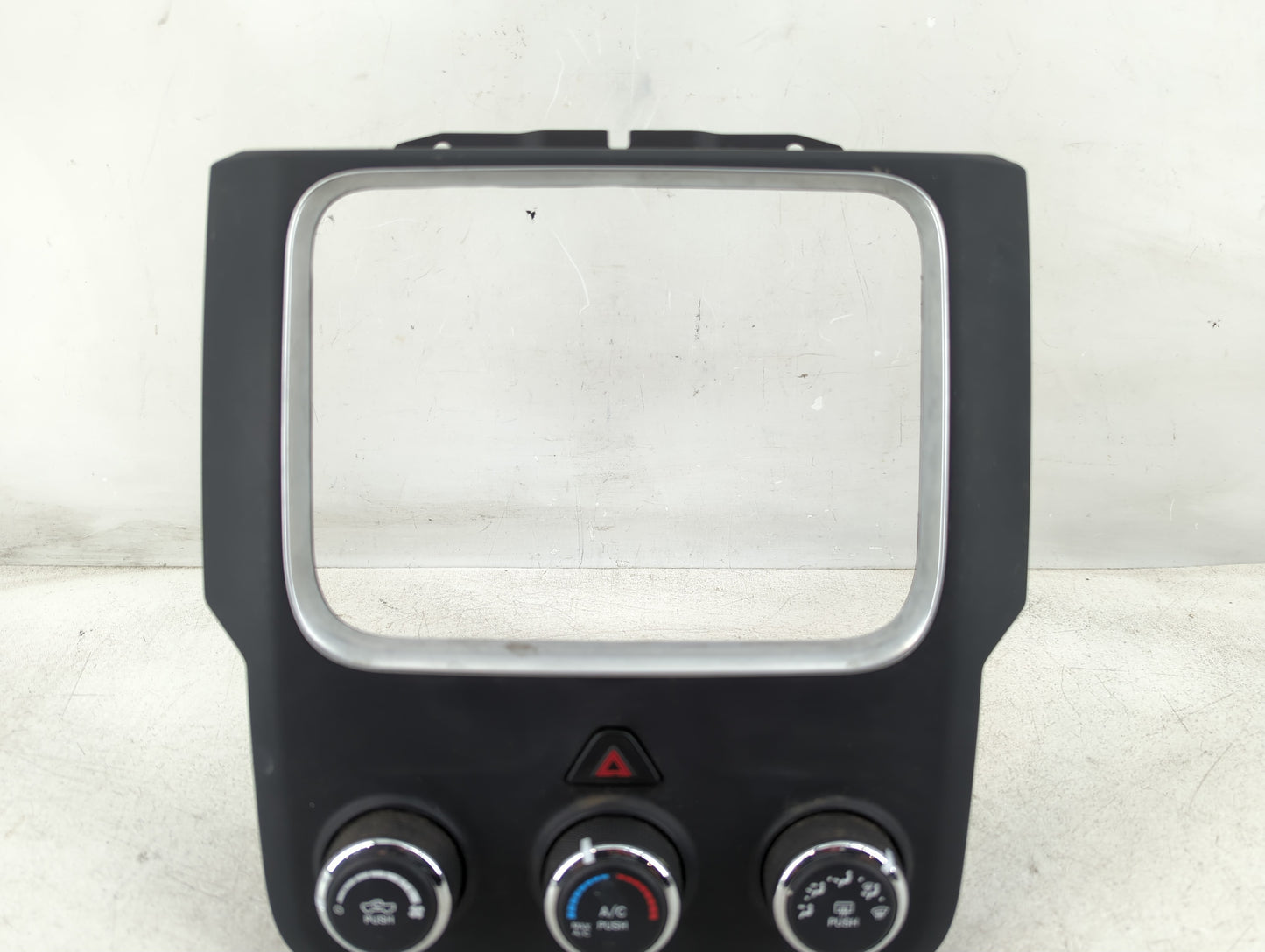 2015 Dodge Ram 1500 Climate Control Module Temperature AC/Heater Replacement P/N:P68268190AA Fits OEM Used Auto Parts - Oemu