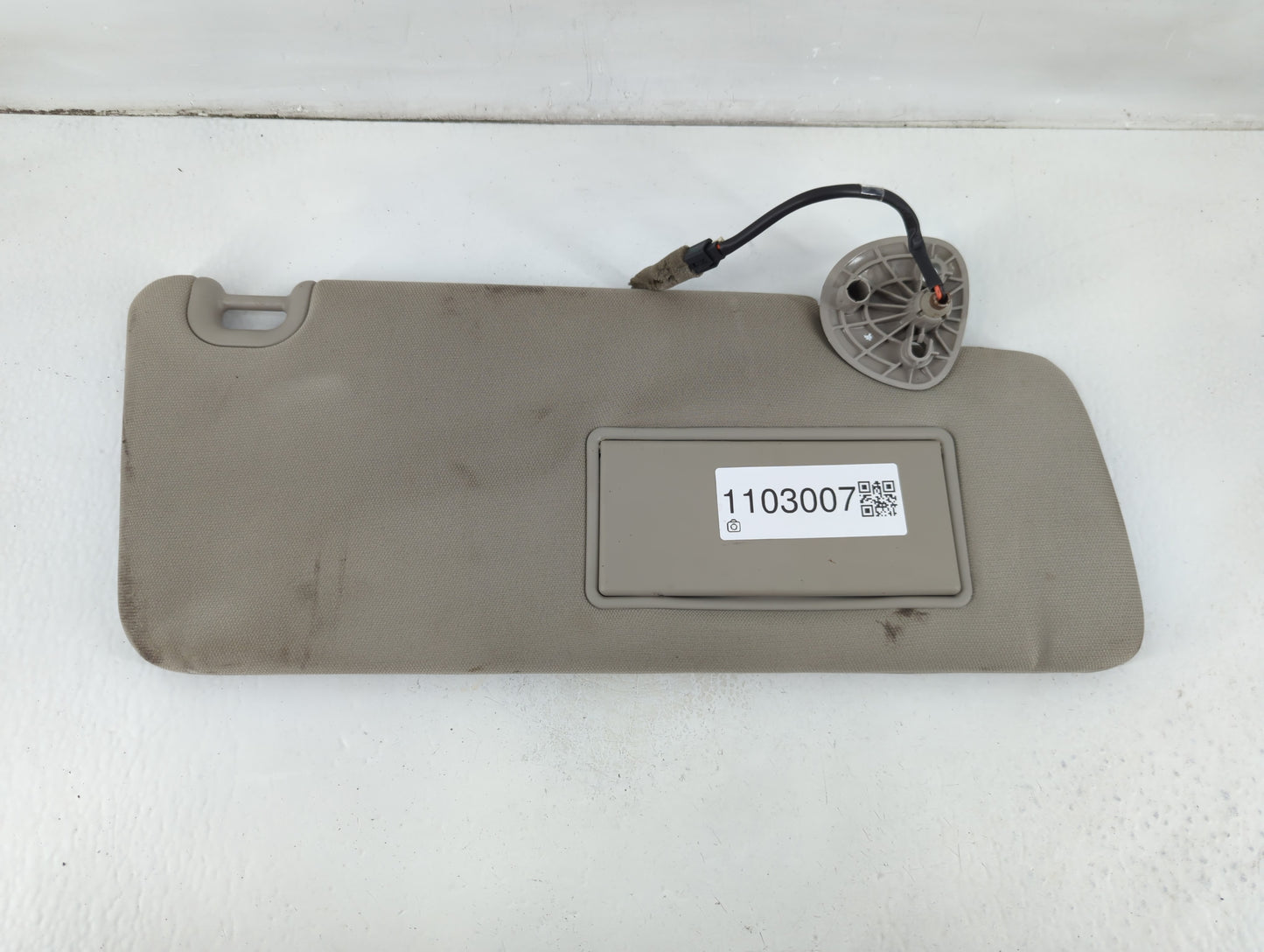 2015 Dodge Ram 1500 Sun Visor Shade Replacement Passenger Right Mirror Fits Fits 2016 2017 2018 2019 2020 OEM Used Auto Part