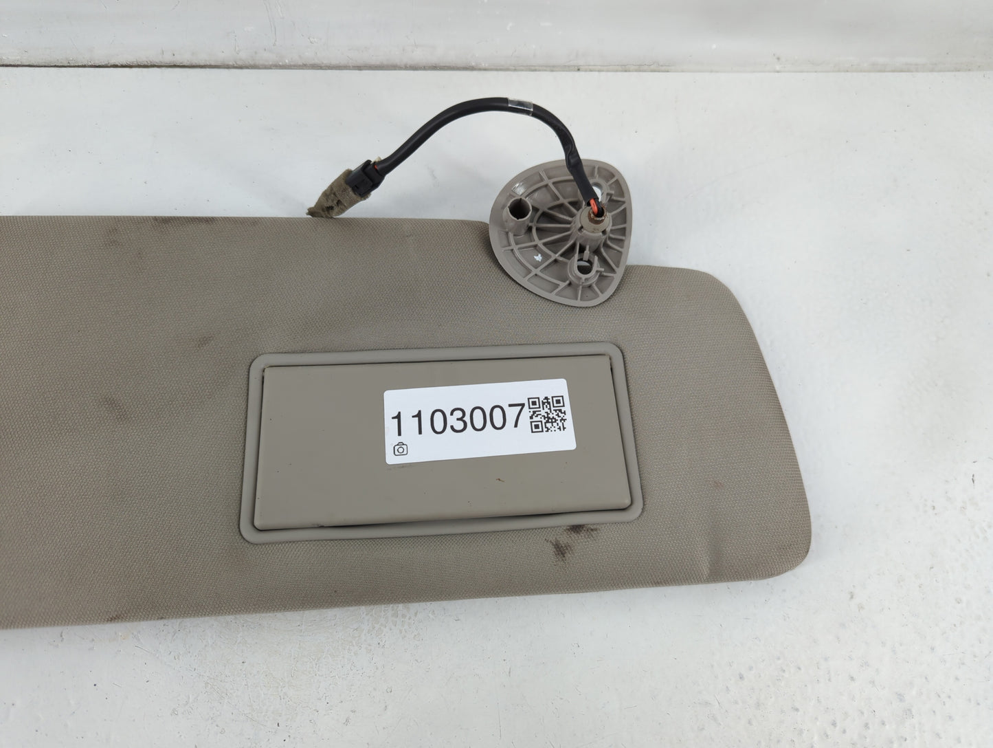 2015 Dodge Ram 1500 Sun Visor Shade Replacement Passenger Right Mirror Fits Fits 2016 2017 2018 2019 2020 OEM Used Auto Part