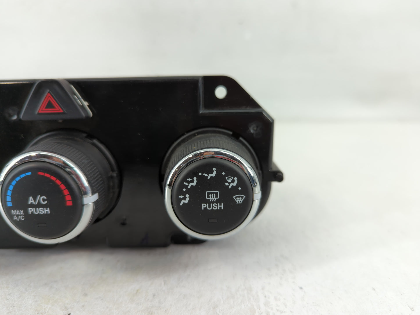 2015 Dodge Ram 1500 Climate Control Module Temperature AC/Heater Replacement P/N:P68236776AB Fits OEM Used Auto Parts - Oemu