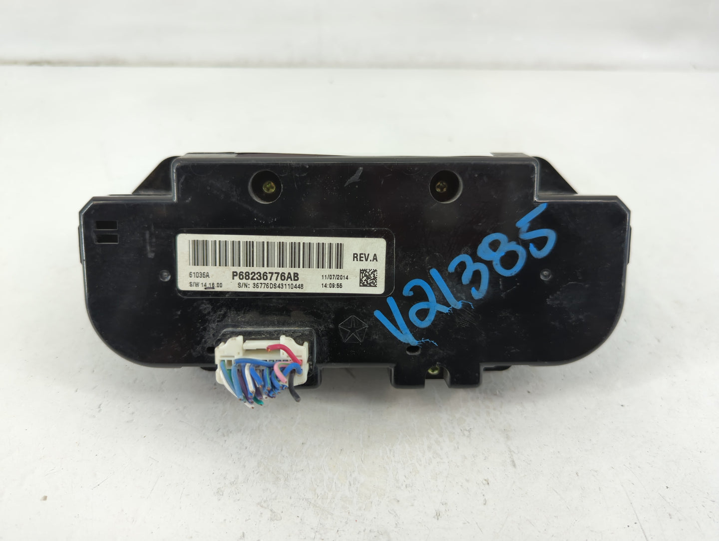 2015 Dodge Ram 1500 Climate Control Module Temperature AC/Heater Replacement P/N:P68236776AB Fits OEM Used Auto Parts - Oemu