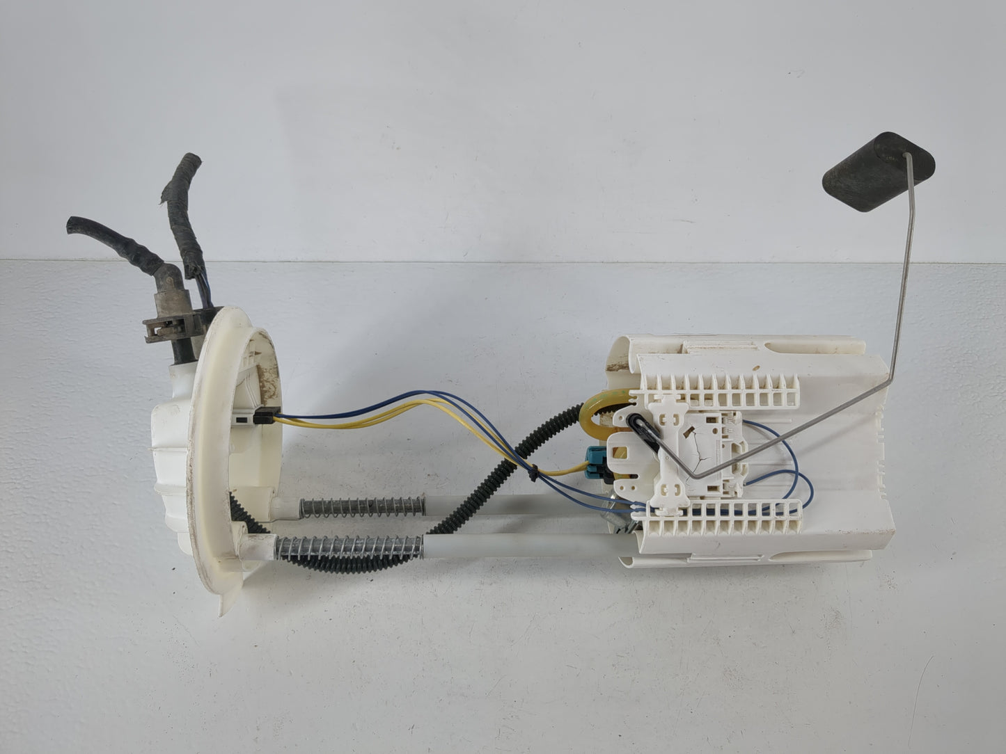 Dodge Ram 1500 Electrical Gas Fuel Pump Assembly - Oemusedautoparts1.com
