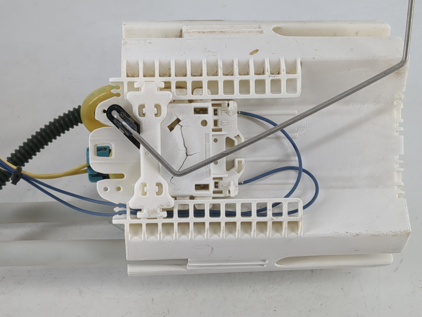 Dodge Ram 1500 Electrical Gas Fuel Pump Assembly - Oemusedautoparts1.com