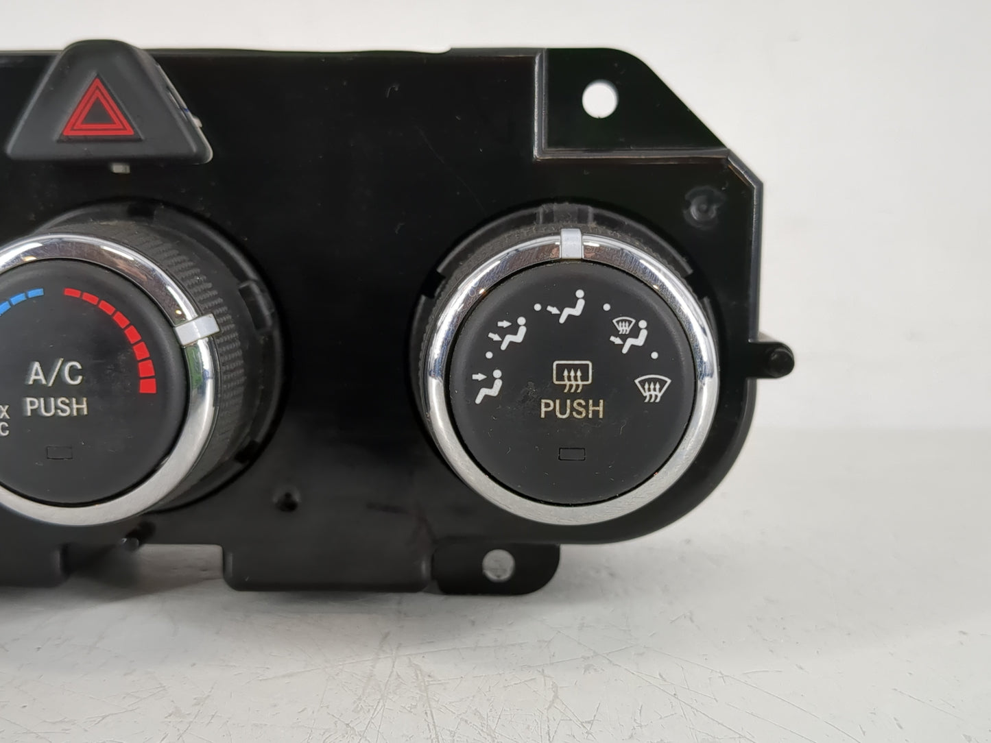 2015 Dodge Ram 1500 Climate Control Module Temperature AC/Heater Replacement P/N:P68236776AB 1UJ96DX9AJ Fits OEM Used Auto P