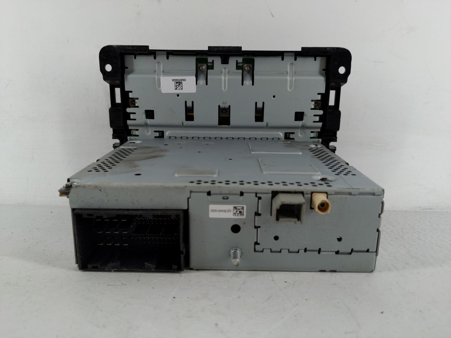 2015 Dodge Ram 1500 Radio AM FM Cd Player Receiver Replacement P/N:P68271375AA P68245816AD Fits Fits 2016 OEM Used Auto Part