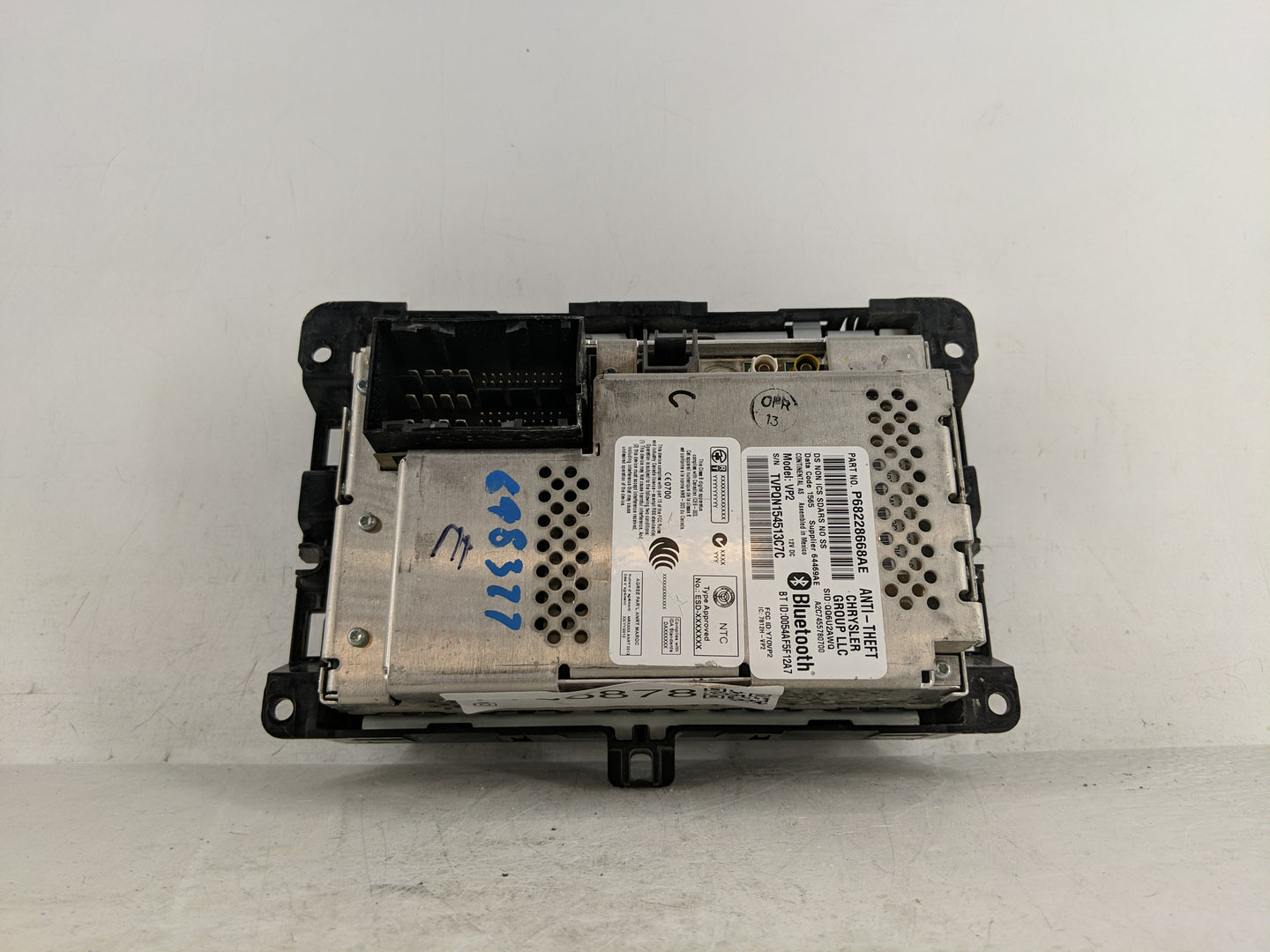 2015 Dodge Ram 1500 Radio AM FM Cd Player Receiver Replacement P/N:P68228668AE P68228668AC Fits OEM Used Auto Parts - Oemuse