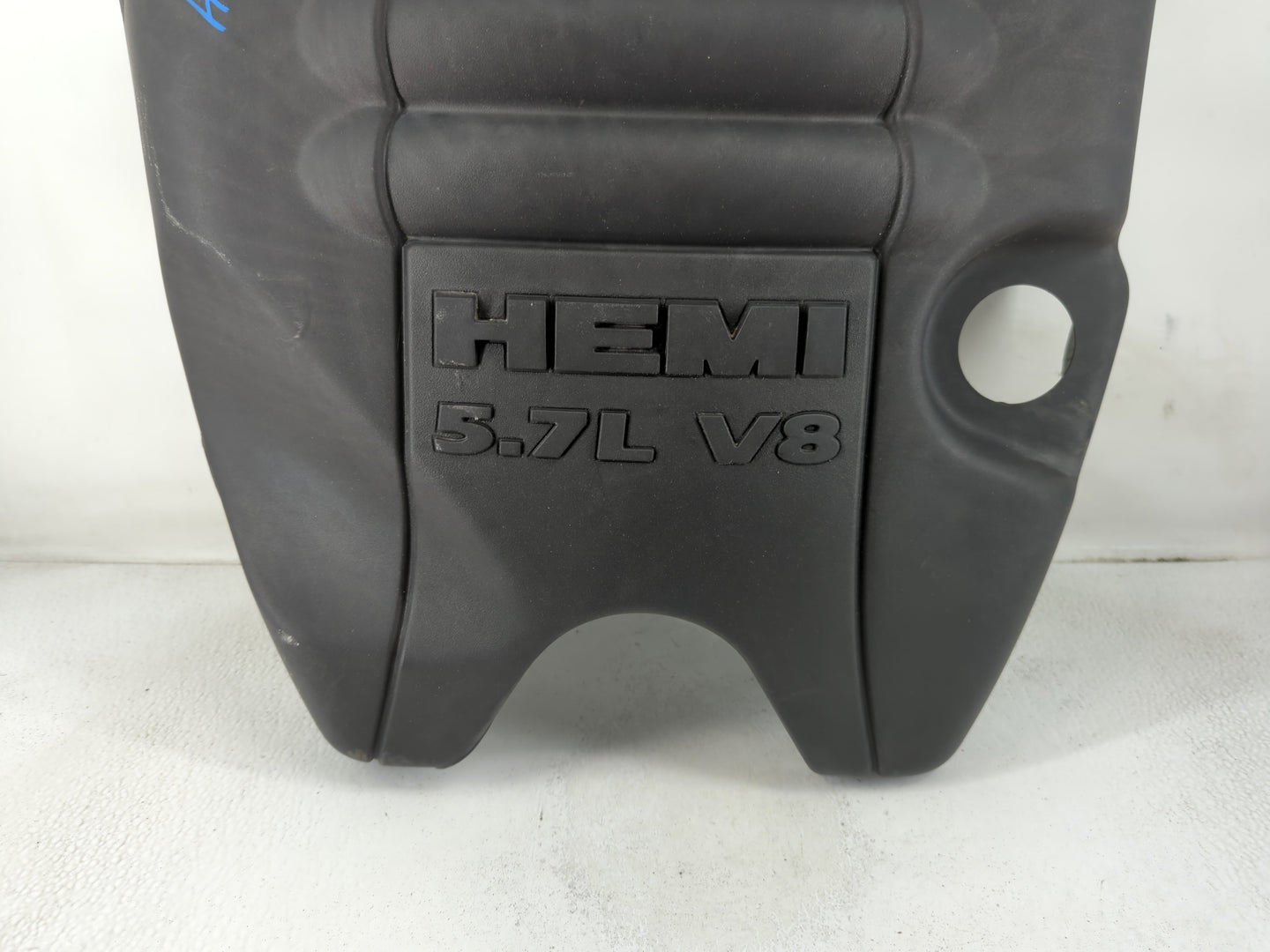 2015 Dodge Ram 1500 Engine Cover - Oemusedautoparts1.com