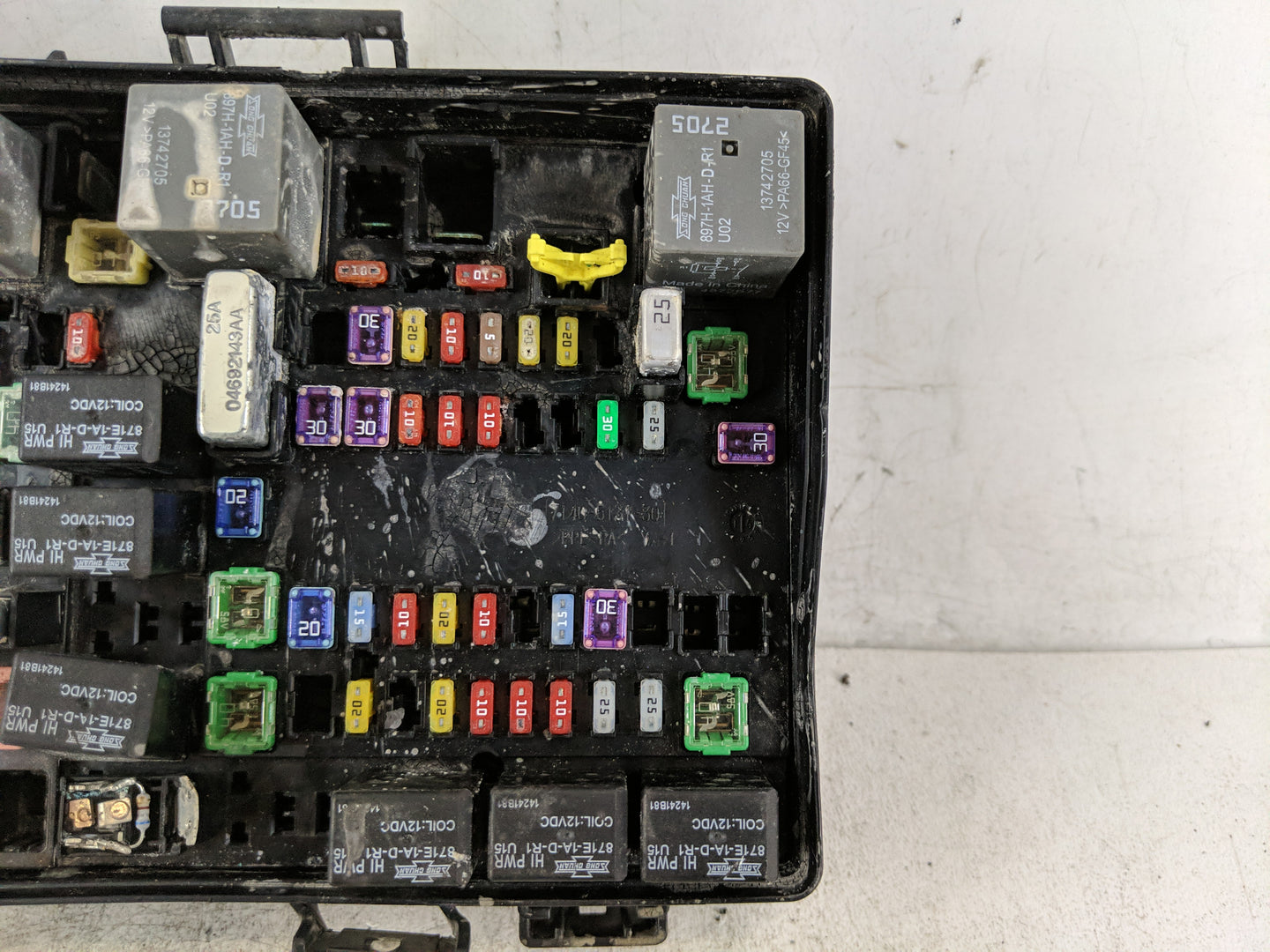 2015 Dodge Ram 1500 Fusebox Fuse Box Panel Relay Module P/N:P68243257AB Fits OEM Used Auto Parts - Oemusedautoparts1.com