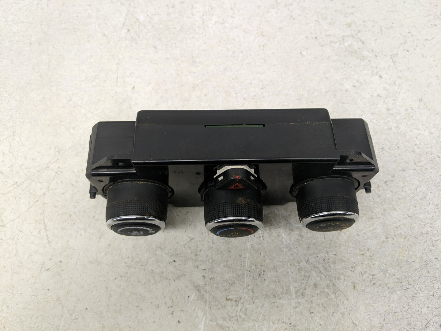 2015 Dodge Ram 1500 Climate Control Module Temperature AC/Heater Replacement P/N:P68236776AB Fits OEM Used Auto Parts - Oemu