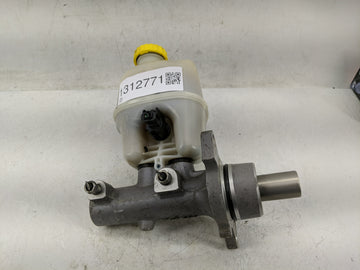 2007-2008 Dodge Ram 1500 Brake Master Cylinder - Oemusedautoparts1.com
