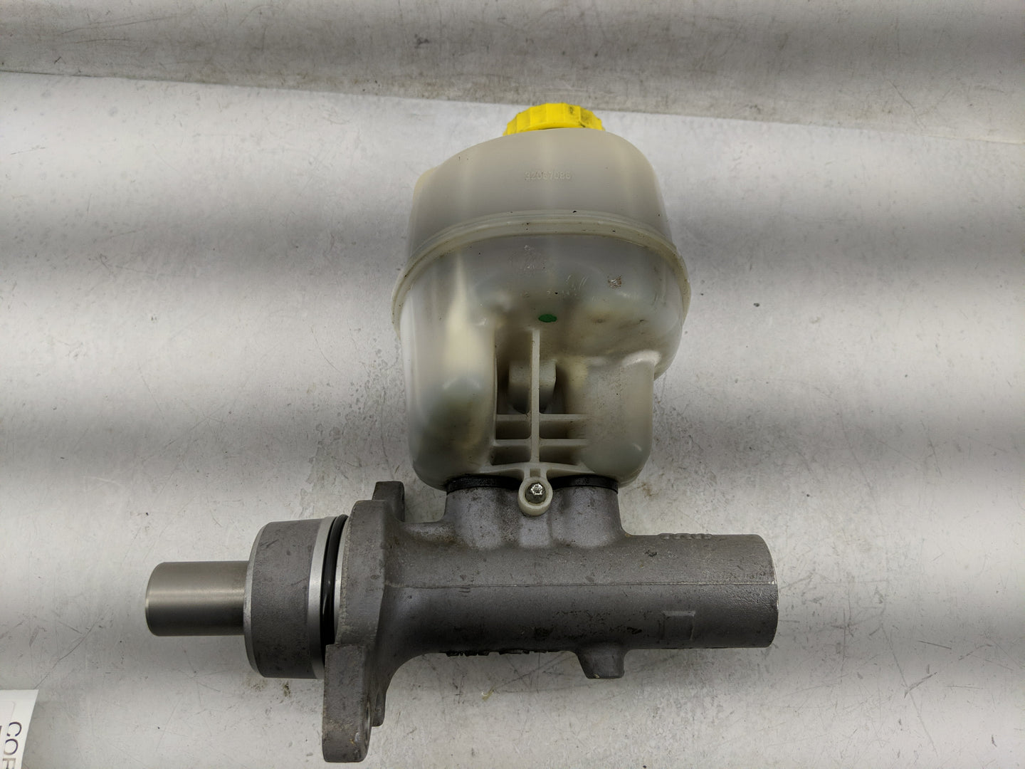 2007-2008 Dodge Ram 1500 Brake Master Cylinder - Oemusedautoparts1.com