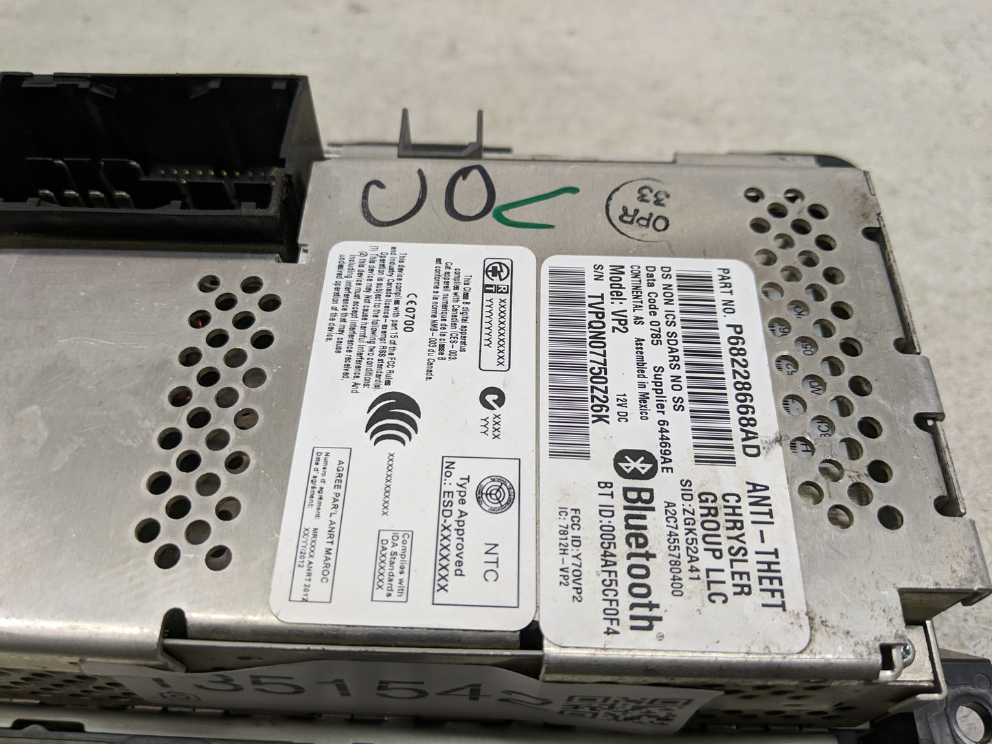 2015 Dodge Ram 1500 Radio AM FM Cd Player Receiver Replacement P/N:P68228668AD Fits OEM Used Auto Parts - Oemusedautoparts1.