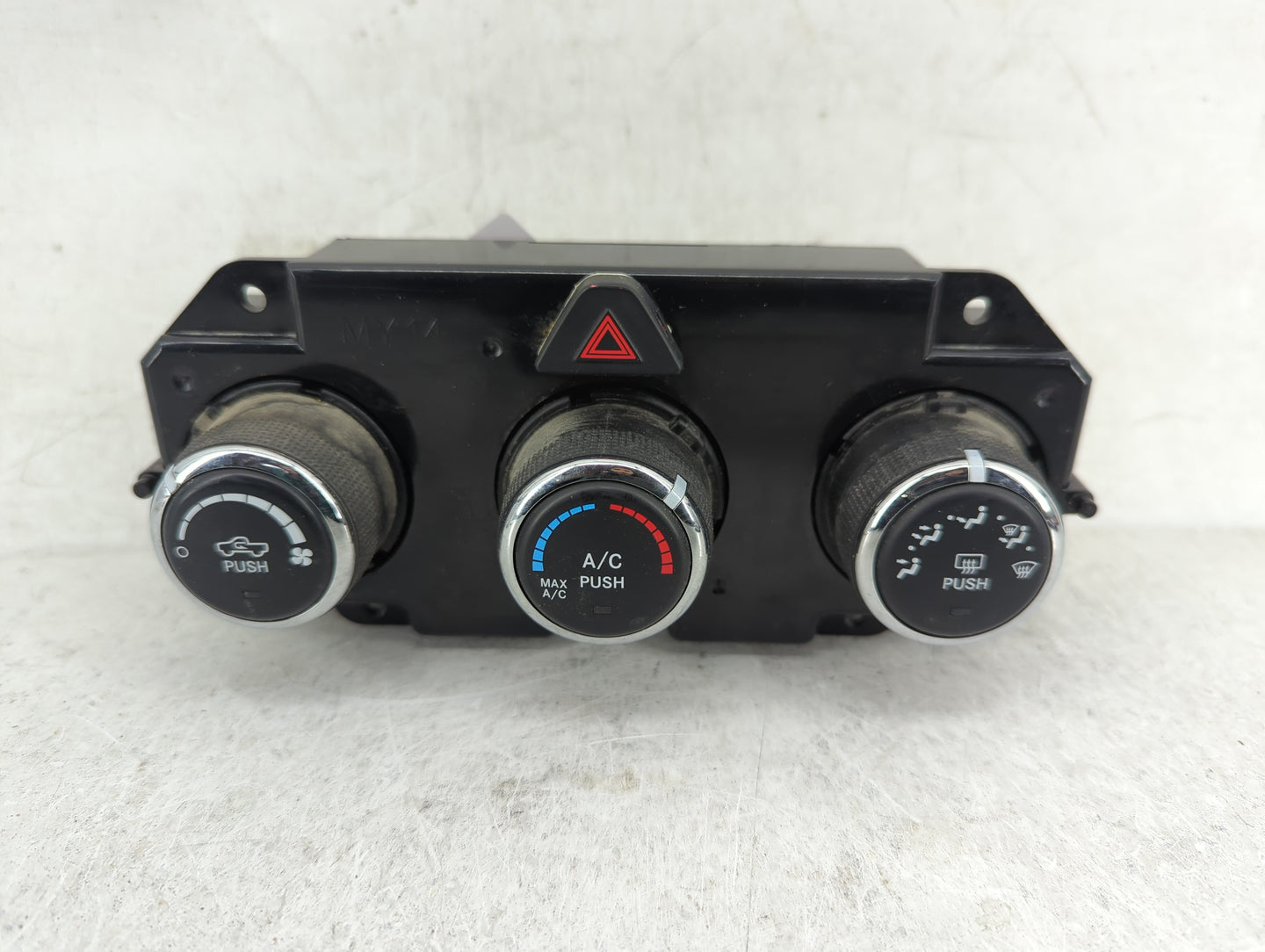 2015 Dodge Ram 1500 Climate Control Module Temperature AC/Heater Replacement P/N:P68236776AB Fits OEM Used Auto Parts - Oemu