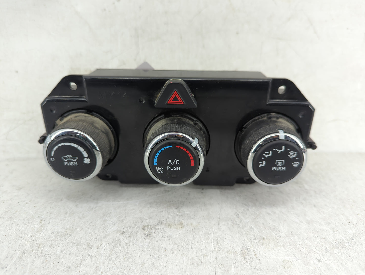 2015 Dodge Ram 1500 Climate Control Module Temperature AC/Heater Replacement P/N:P68236776AB Fits OEM Used Auto Parts - Oemu