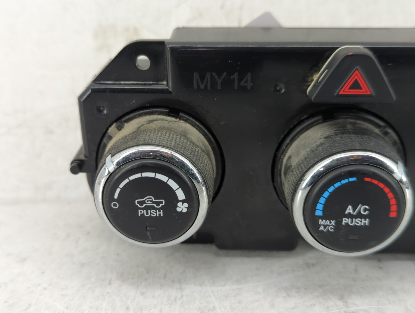 2015 Dodge Ram 1500 Climate Control Module Temperature AC/Heater Replacement P/N:P68236776AB Fits OEM Used Auto Parts - Oemu