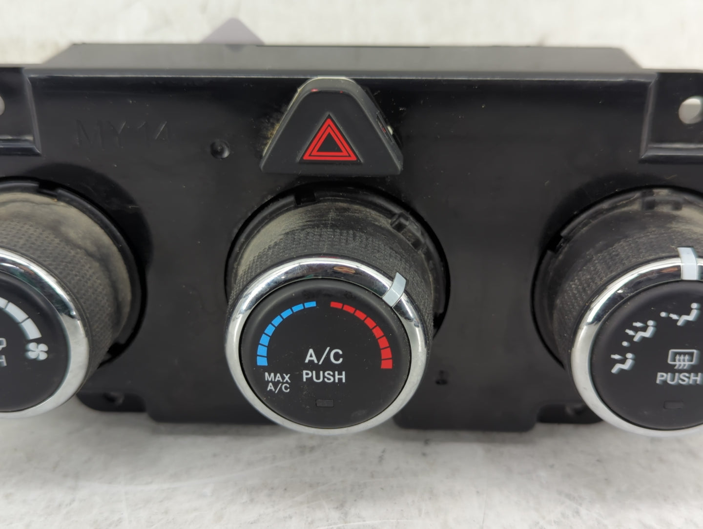 2015 Dodge Ram 1500 Climate Control Module Temperature AC/Heater Replacement P/N:P68236776AB Fits OEM Used Auto Parts - Oemu
