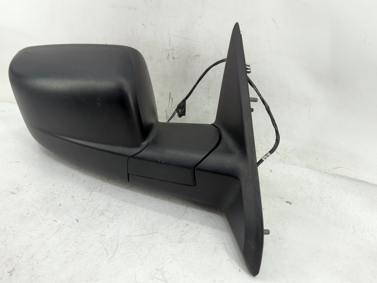 2015 Dodge Ram 1500 Passenger Side View Mirror - Right Door Mirror OEM Used - Oemusedautoparts1.com