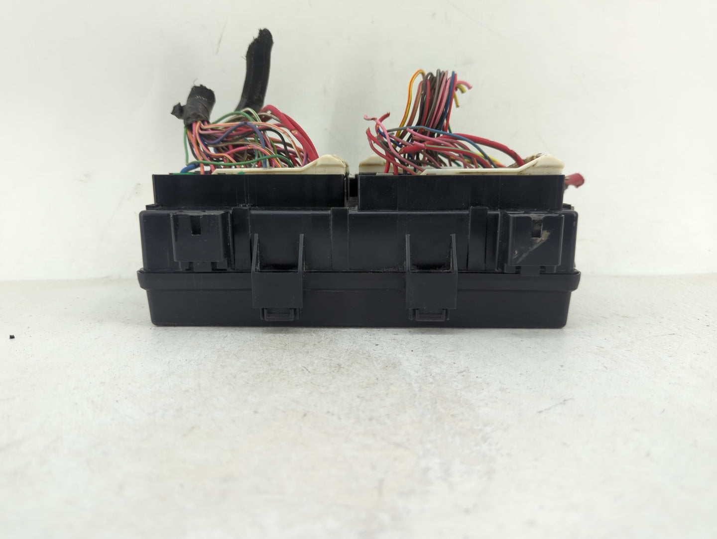 2015 Dodge Ram 1500 Fusebox Fuse Box Panel Relay Module Fits OEM Used Auto Parts - Oemusedautoparts1.com