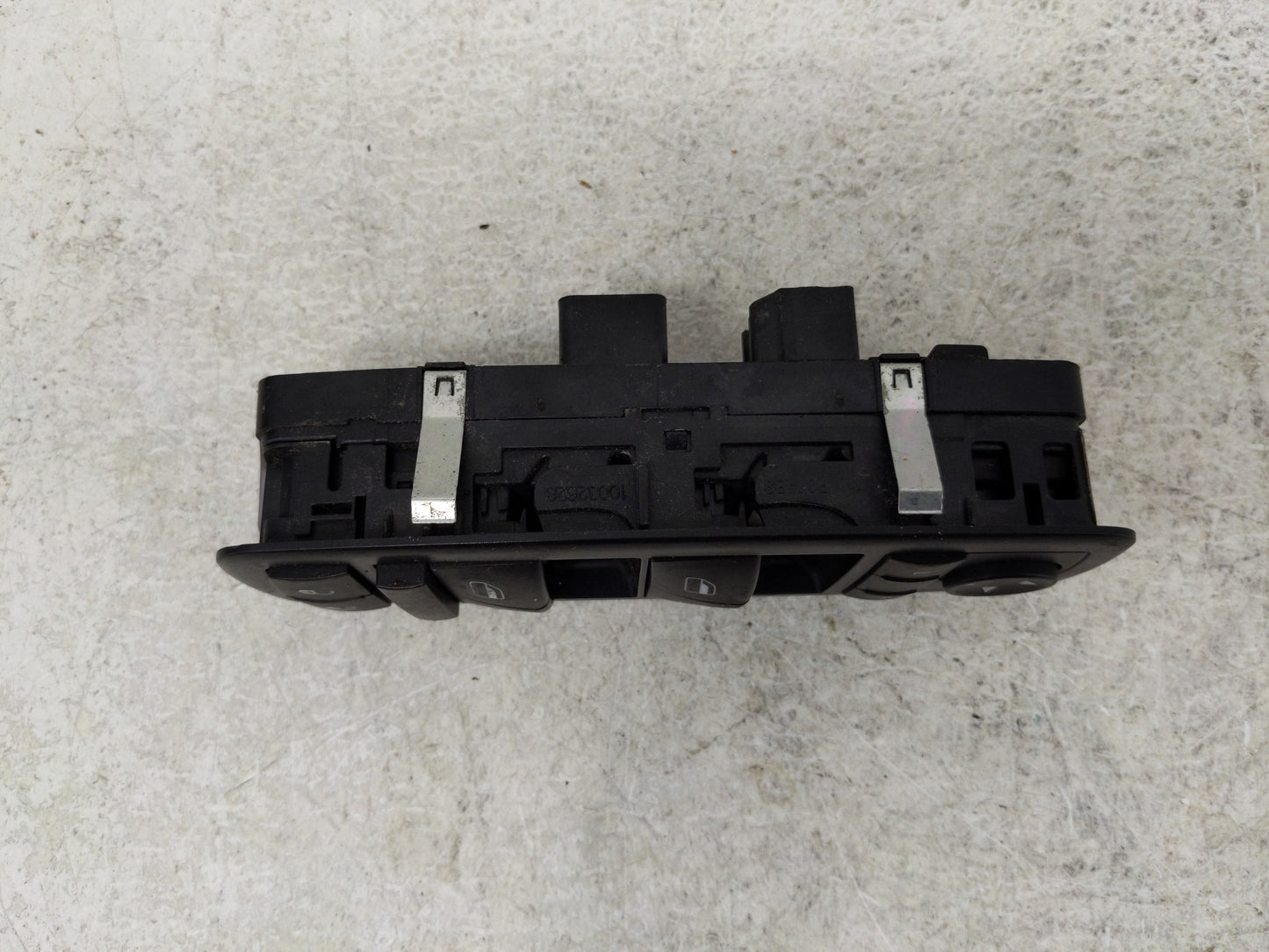 2015 Dodge Ram 1500 Master Power Window Switch Replacement Driver Side Left P/N:68110866AB Fits OEM Used Auto Parts - Oemuse