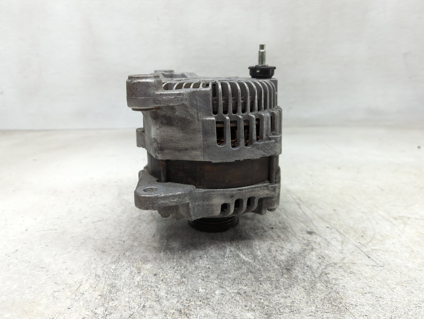2015 Dodge Ram 1500 Alternator Replacement Generator Charging Assembly Engine OEM P/N:4801769AA Fits OEM Used Auto Parts - O