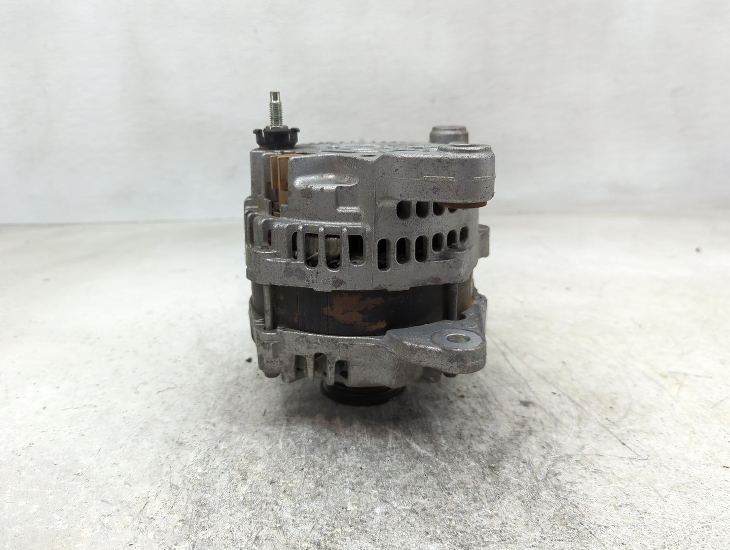 2015 Dodge Ram 1500 Alternator Replacement Generator Charging Assembly Engine OEM P/N:4801769AA Fits OEM Used Auto Parts - O