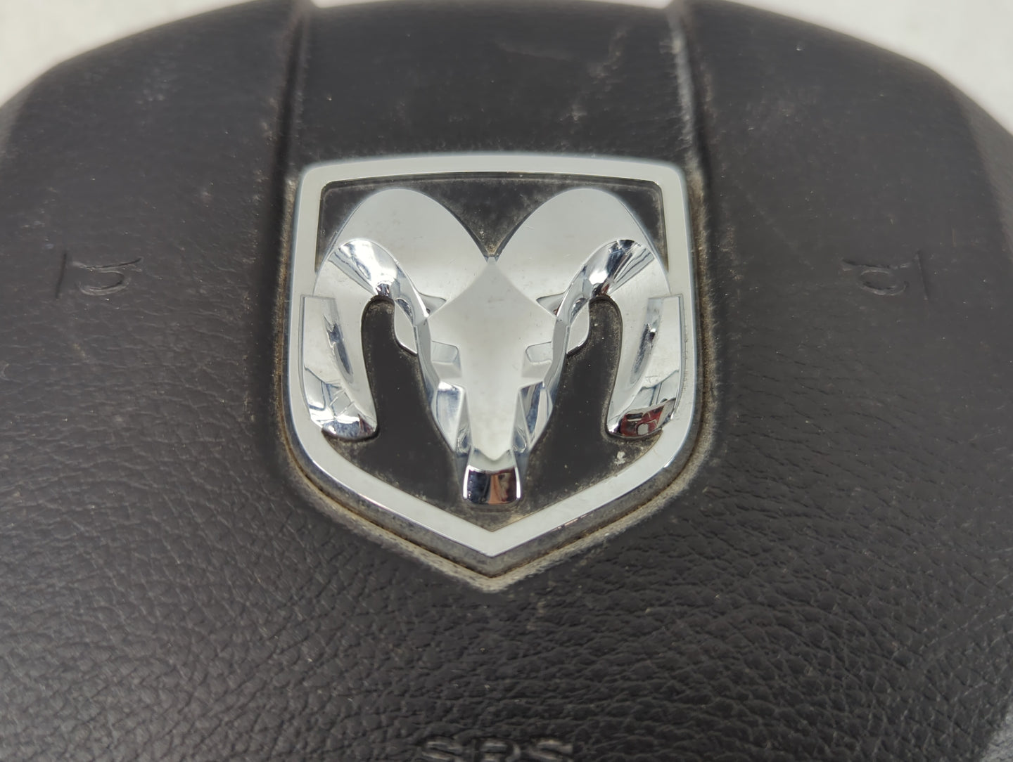 2015 Dodge Ram 1500 Air Bag Driver Left Steering Wheel Mounted P/N:1ZT78JXWAB Fits OEM Used Auto Parts - Oemusedautoparts1.c