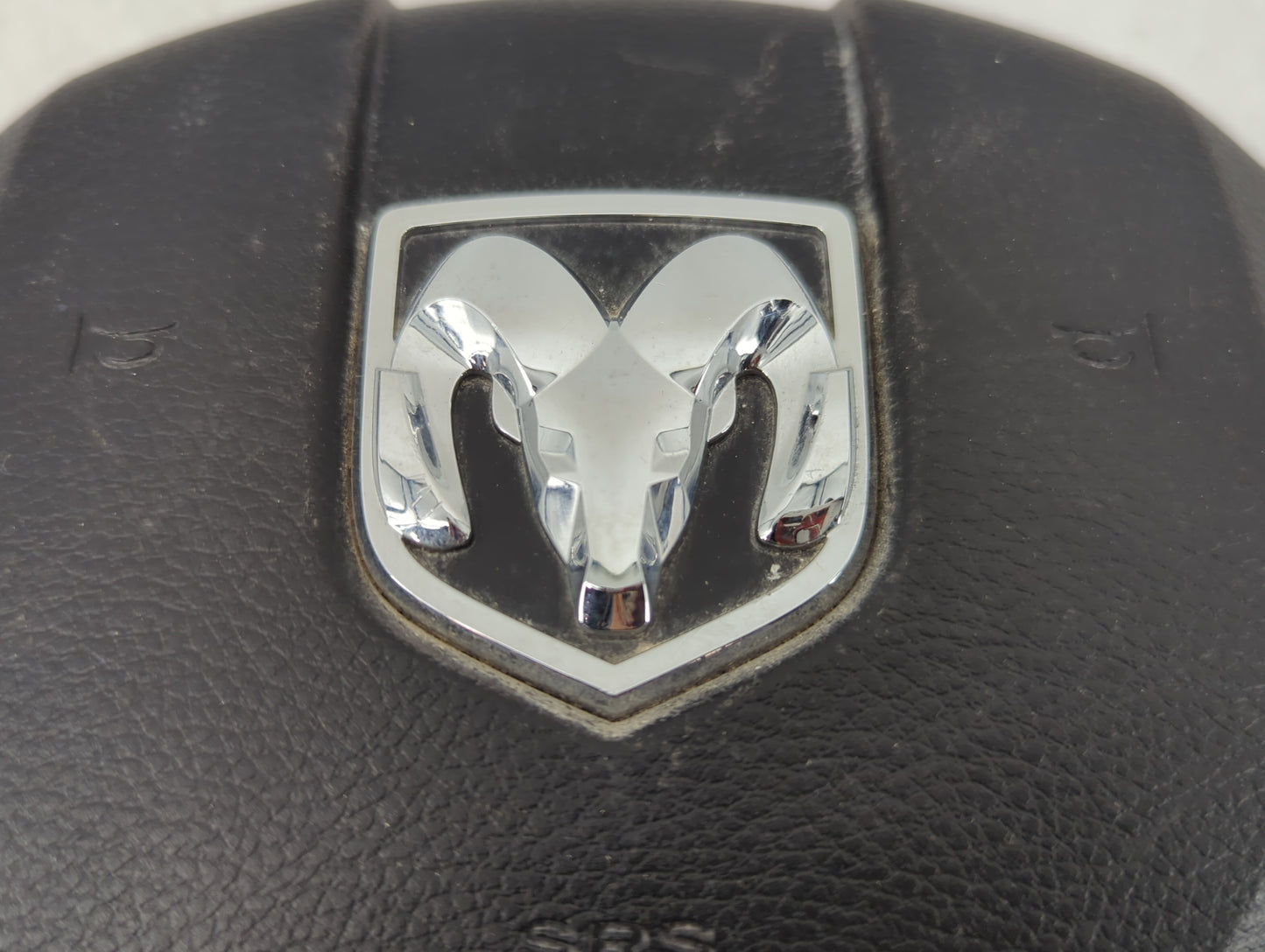 2015 Dodge Ram 1500 Air Bag Driver Left Steering Wheel Mounted P/N:1ZT78JXWAB Fits OEM Used Auto Parts - Oemusedautoparts1.c