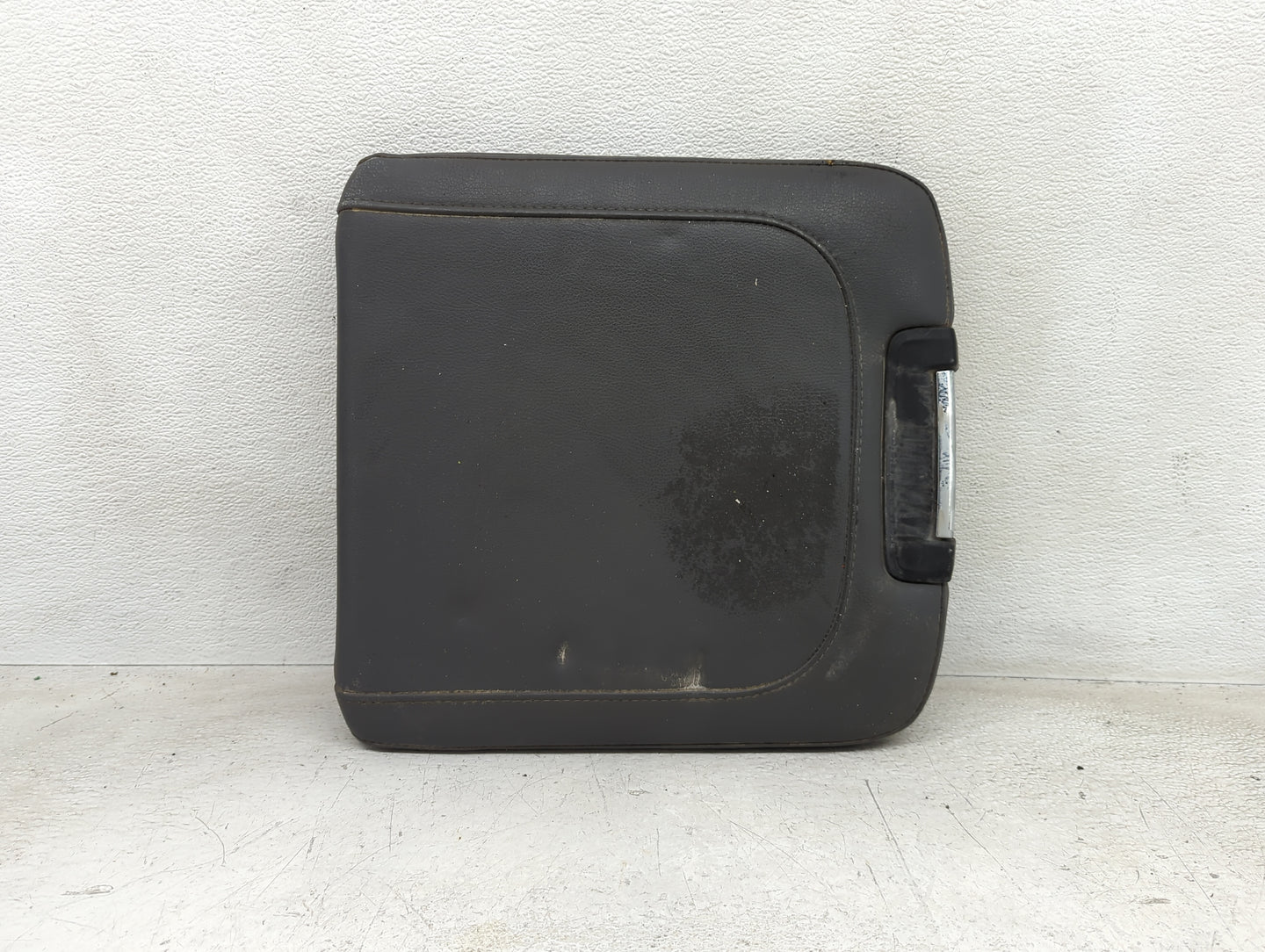2015 Dodge Ram 1500 Center Console Armrest Cover Lid Fits OEM Used Auto Parts - Oemusedautoparts1.com