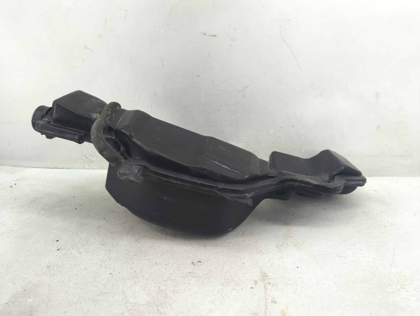 Dodge Ram 1500 Radiator Coolant Overflow Expansion Tank Bottle - Oemusedautoparts1.com