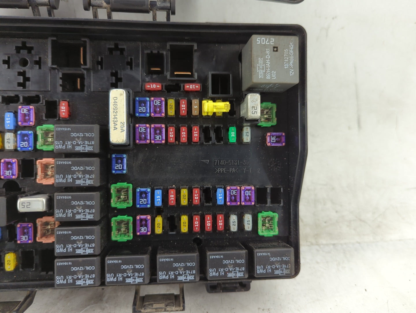 2015 Dodge Ram 1500 Fusebox Fuse Box Panel Relay Module P/N:7140-5131-30 Fits OEM Used Auto Parts - Oemusedautoparts1.com