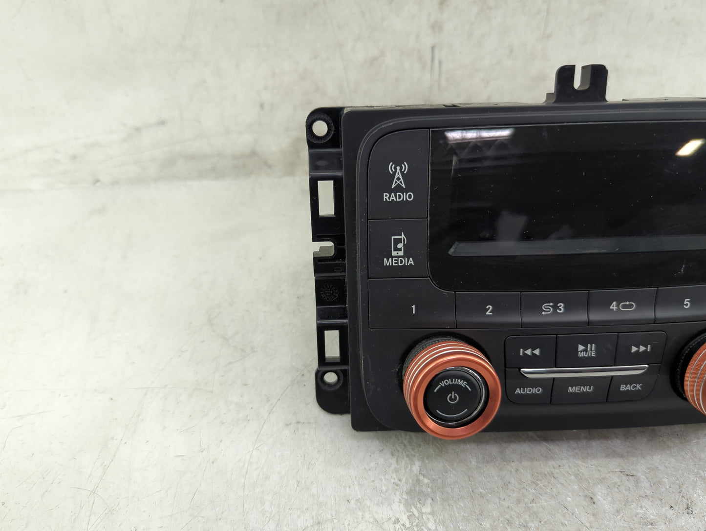 2015 Dodge Ram 1500 Radio AM FM Cd Player Receiver Replacement P/N:P68245816AC Fits Fits 2016 OEM Used Auto Parts - Oemuseda