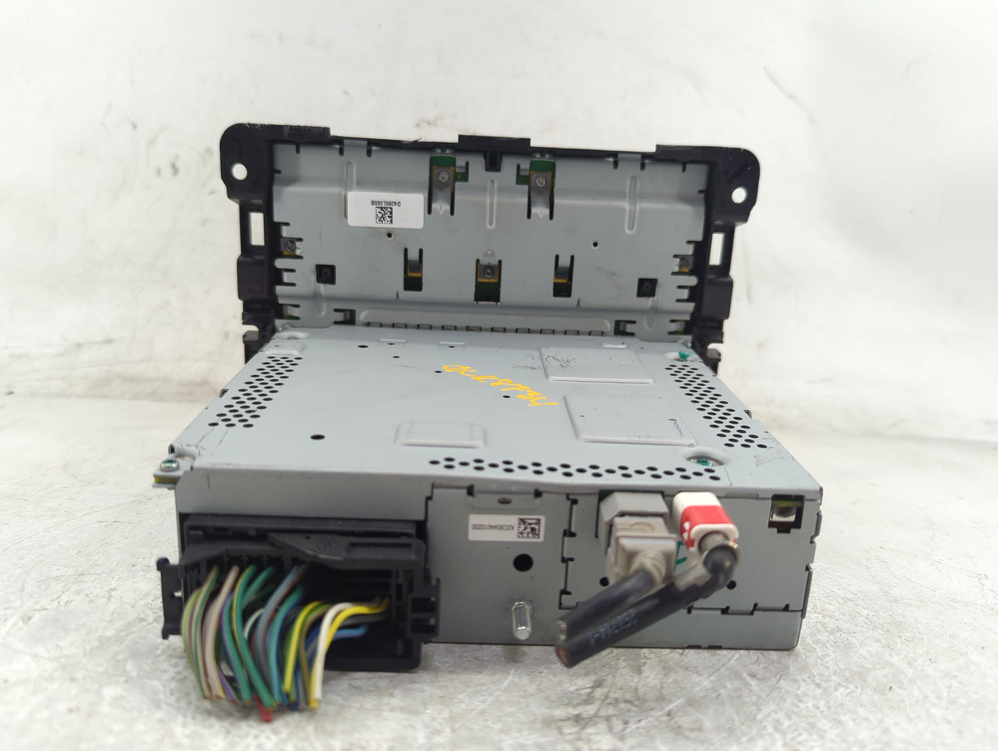 2015 Dodge Ram 1500 Radio AM FM Cd Player Receiver Replacement P/N:P68245816AC Fits Fits 2016 OEM Used Auto Parts - Oemuseda