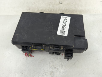 compare product 2015 Dodge Ram 1500 Fusebox Fuse Box Panel Relay Module P/N:P68243257AB Fits OEM Used Auto Parts
