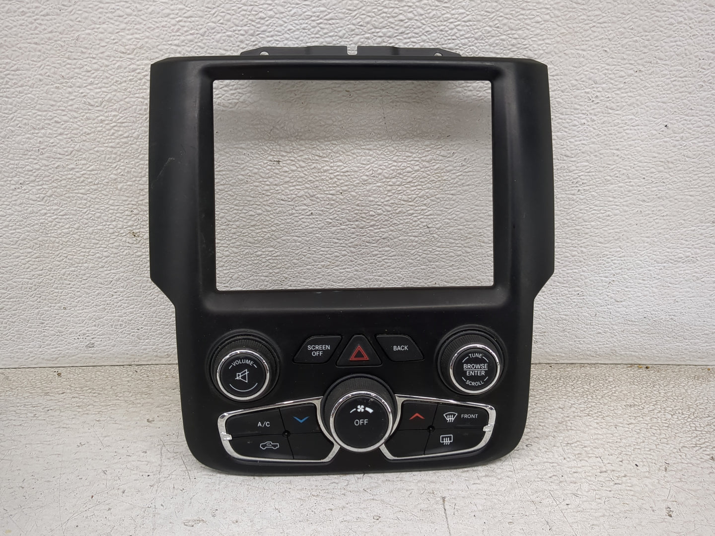 2015 Dodge Ram 1500 Climate Control Module Temperature AC/Heater Replacement P/N:1UJ96DX9AF Fits OEM Used Auto Parts - Oemus
