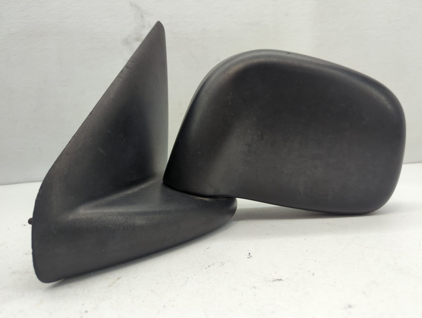 Dodge Ram 1500 Driver Left Side View Manual Door Mirror Black - Oemusedautoparts1.com