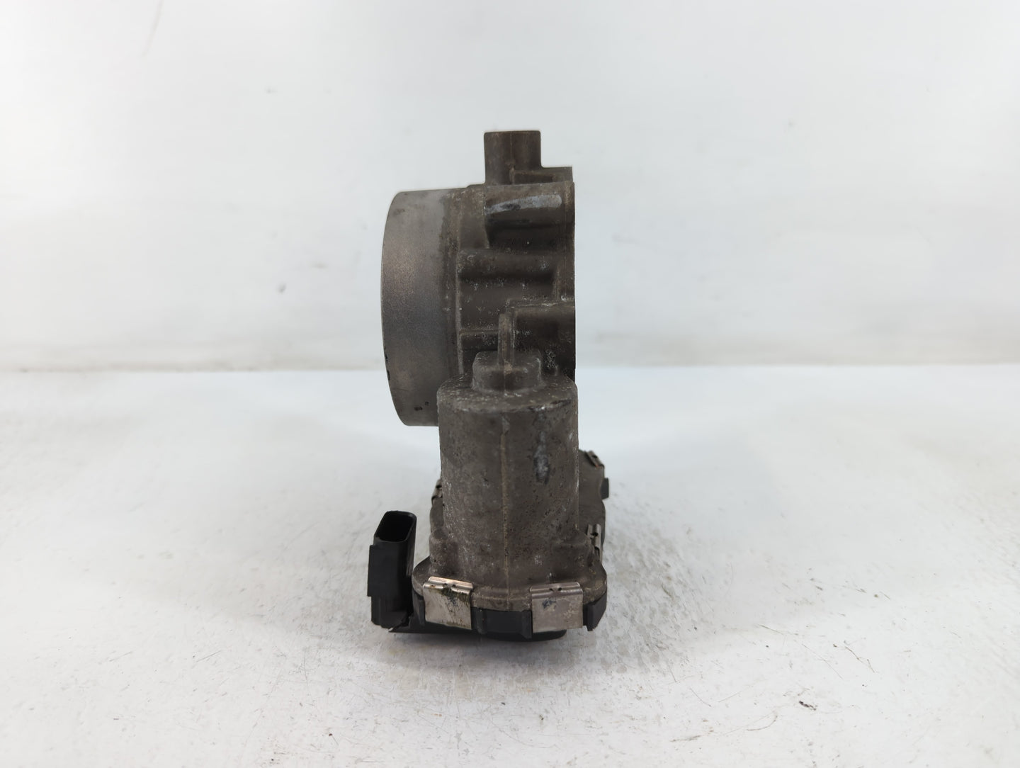 2015 Dodge Ram 1500 Throttle Body P/N:53034251AB Fits Fits 2012 2013 2014 2016 2017 2018 2019 2020 2021 2022 OEM Used Auto P