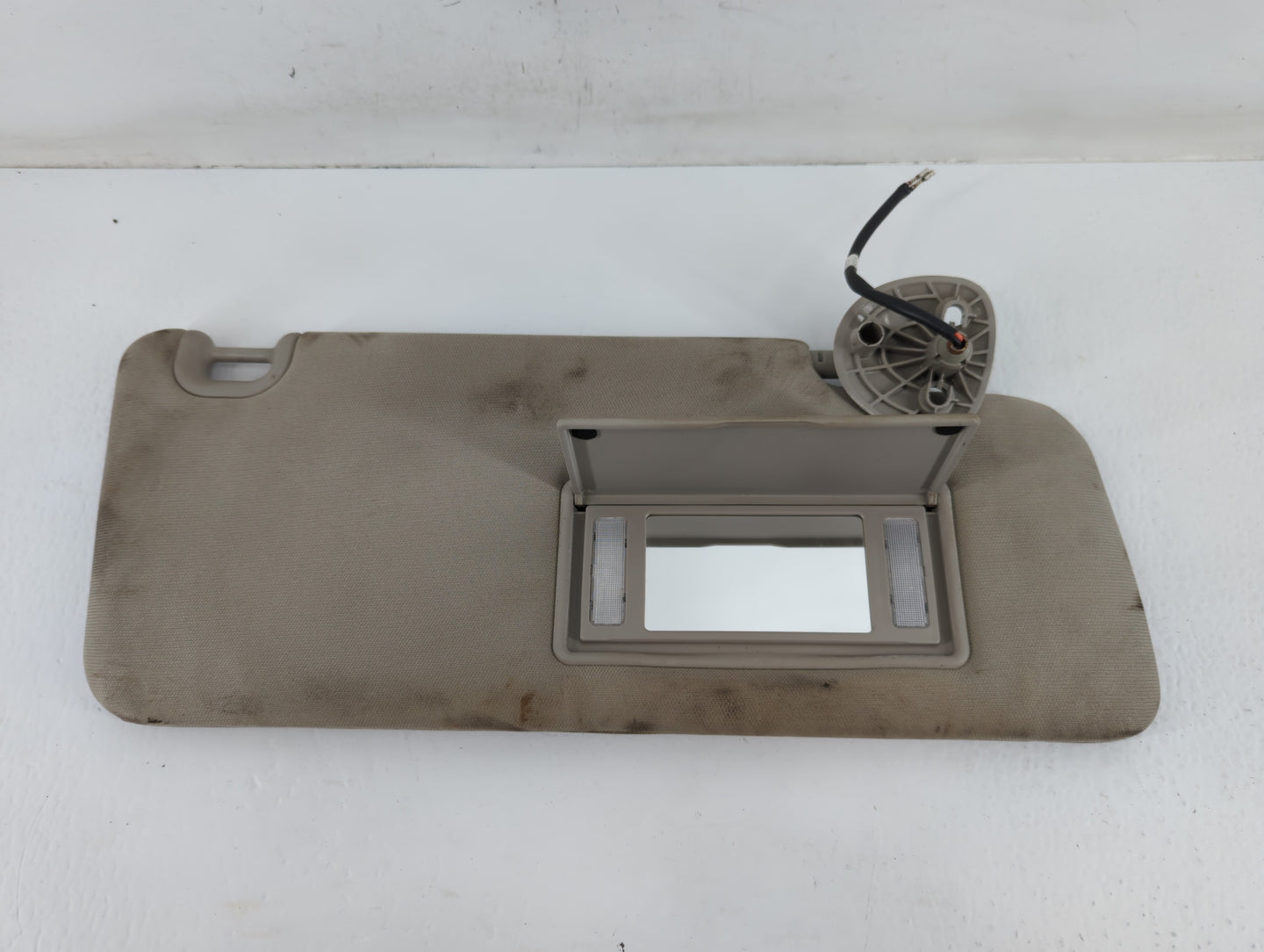 2015 Dodge Ram 1500 Sun Visor Shade Replacement Passenger Right Mirror Fits Fits 2016 2017 2018 2019 2020 OEM Used Auto Part