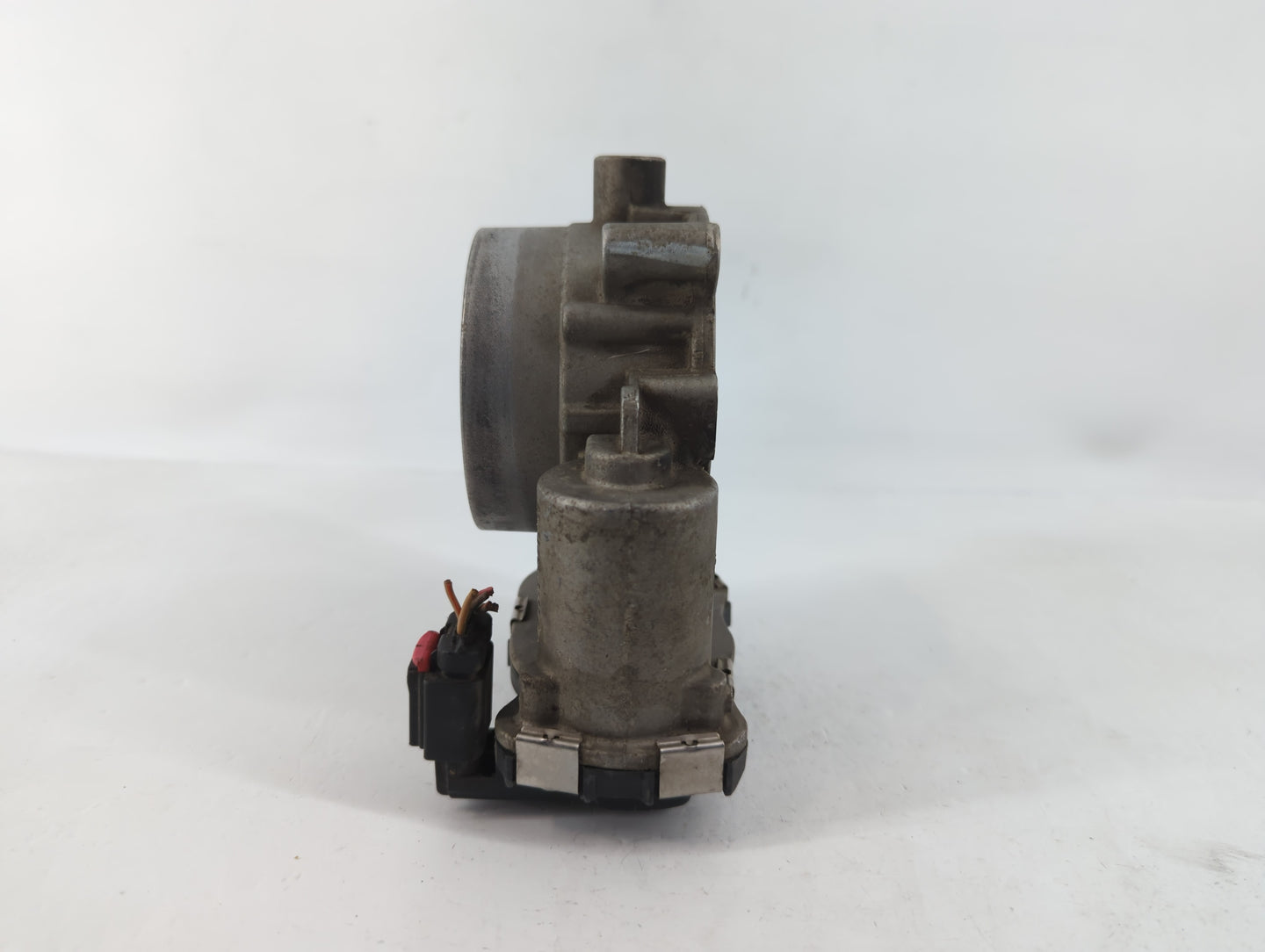 2015 Dodge Ram 1500 Throttle Body P/N:53034251AB Fits Fits 2012 2013 2014 2016 2017 2018 2019 2020 2021 2022 OEM Used Auto P