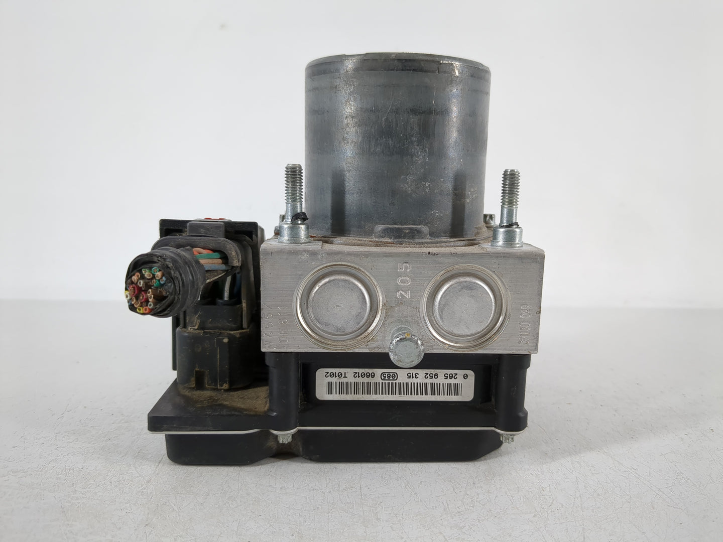 2015 Dodge Ram 2500 ABS Pump Control Module Replacement P/N:161217/8/0361 0 265 252 847 Fits Fits 2014 OEM Used Auto Parts -