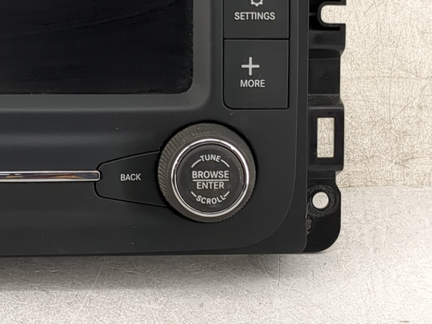 2015 Dodge Ram 2500 Radio AM FM Cd Player Receiver Replacement P/N:P68228668AD VP2, TVPQN098510CY6 Fits OEM Used Auto Parts 