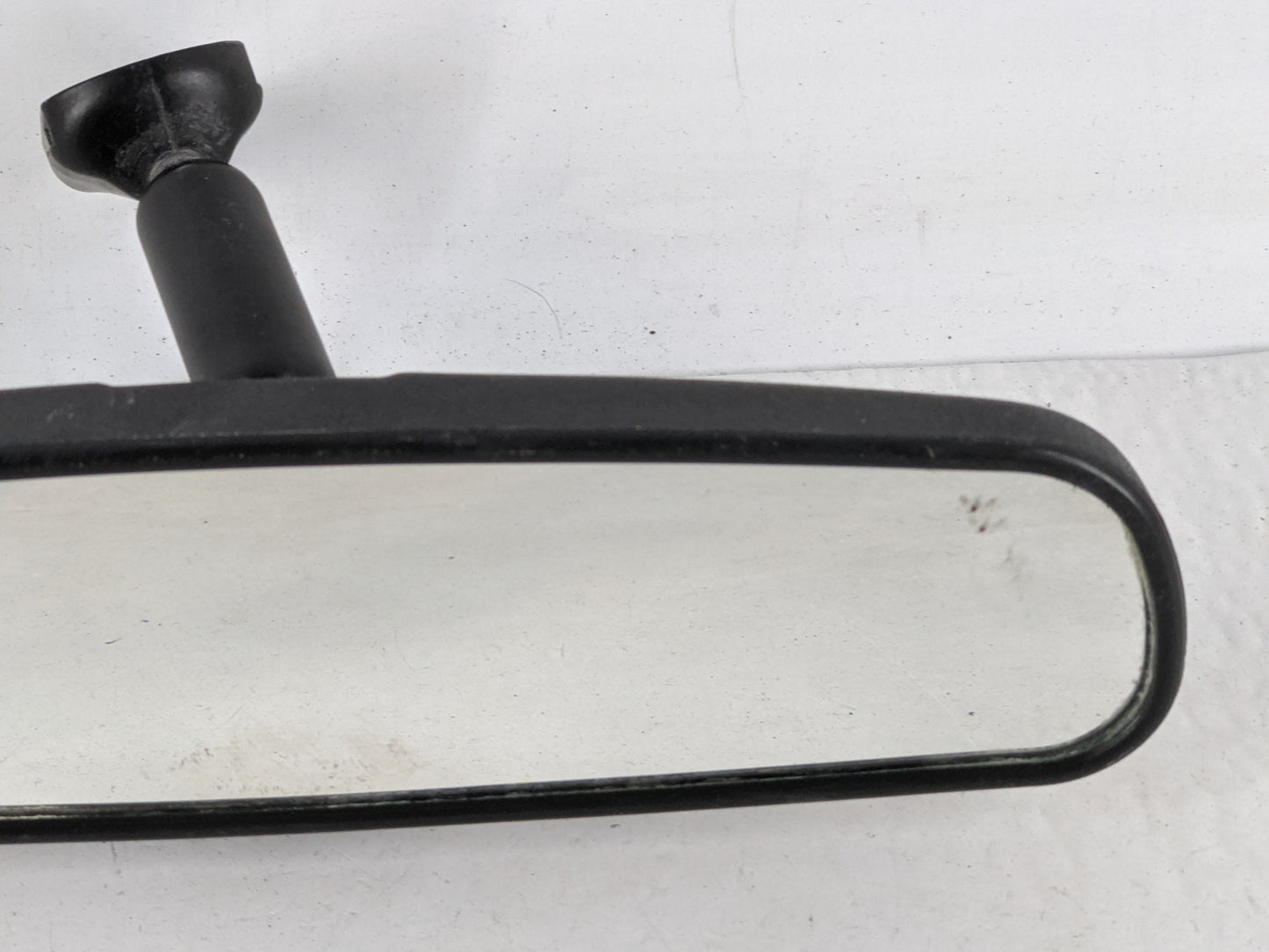 2015 Fiat 500 Interior Rear View Mirror Replacement OEM P/N:E8011681 Fits OEM Used Auto Parts - Oemusedautoparts1.com