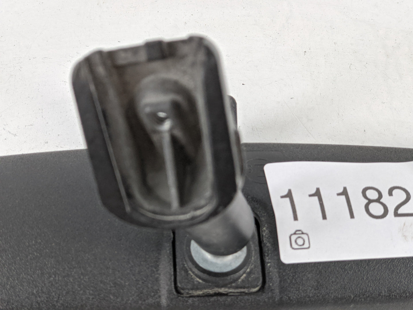 2015 Fiat 500 Interior Rear View Mirror Replacement OEM P/N:E8011681 Fits OEM Used Auto Parts - Oemusedautoparts1.com
