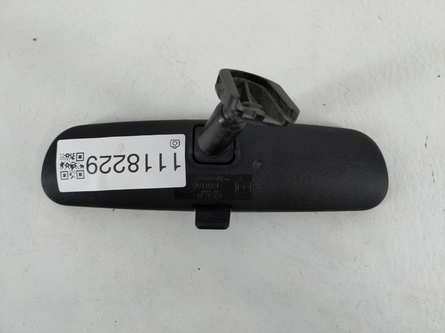 2015 Fiat 500 Interior Rear View Mirror Replacement OEM P/N:E8011681 Fits OEM Used Auto Parts - Oemusedautoparts1.com