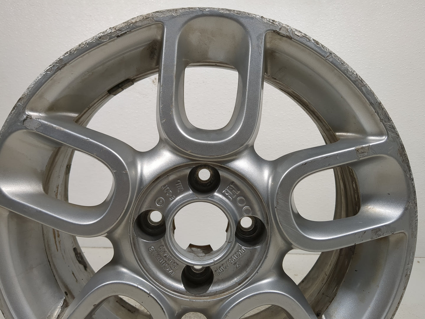 2012-2018 Fiat 500 Oem Wheel Rim - Oemusedautoparts1.com
