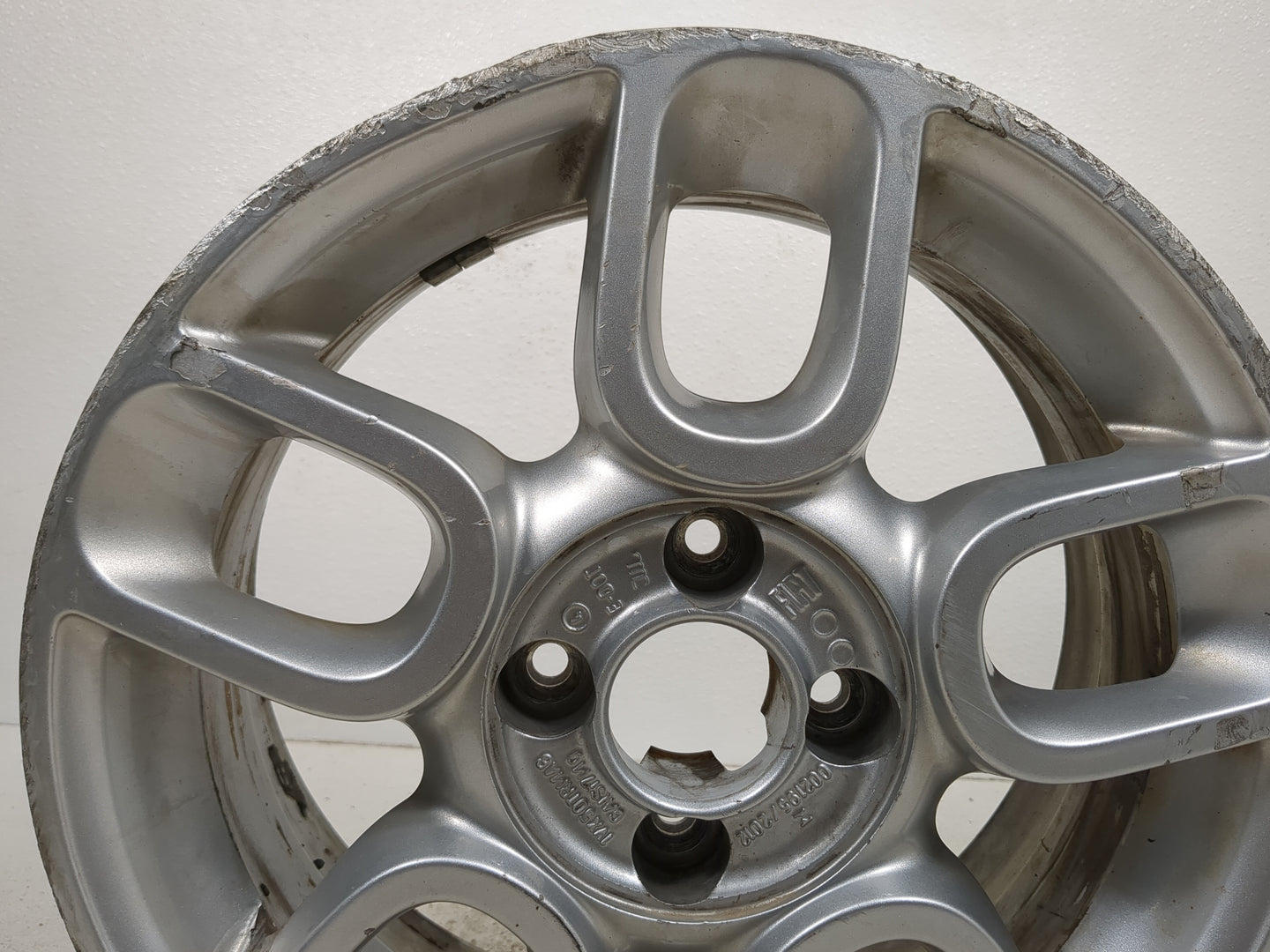 2012-2018 Fiat 500 Oem Wheel Rim - Oemusedautoparts1.com