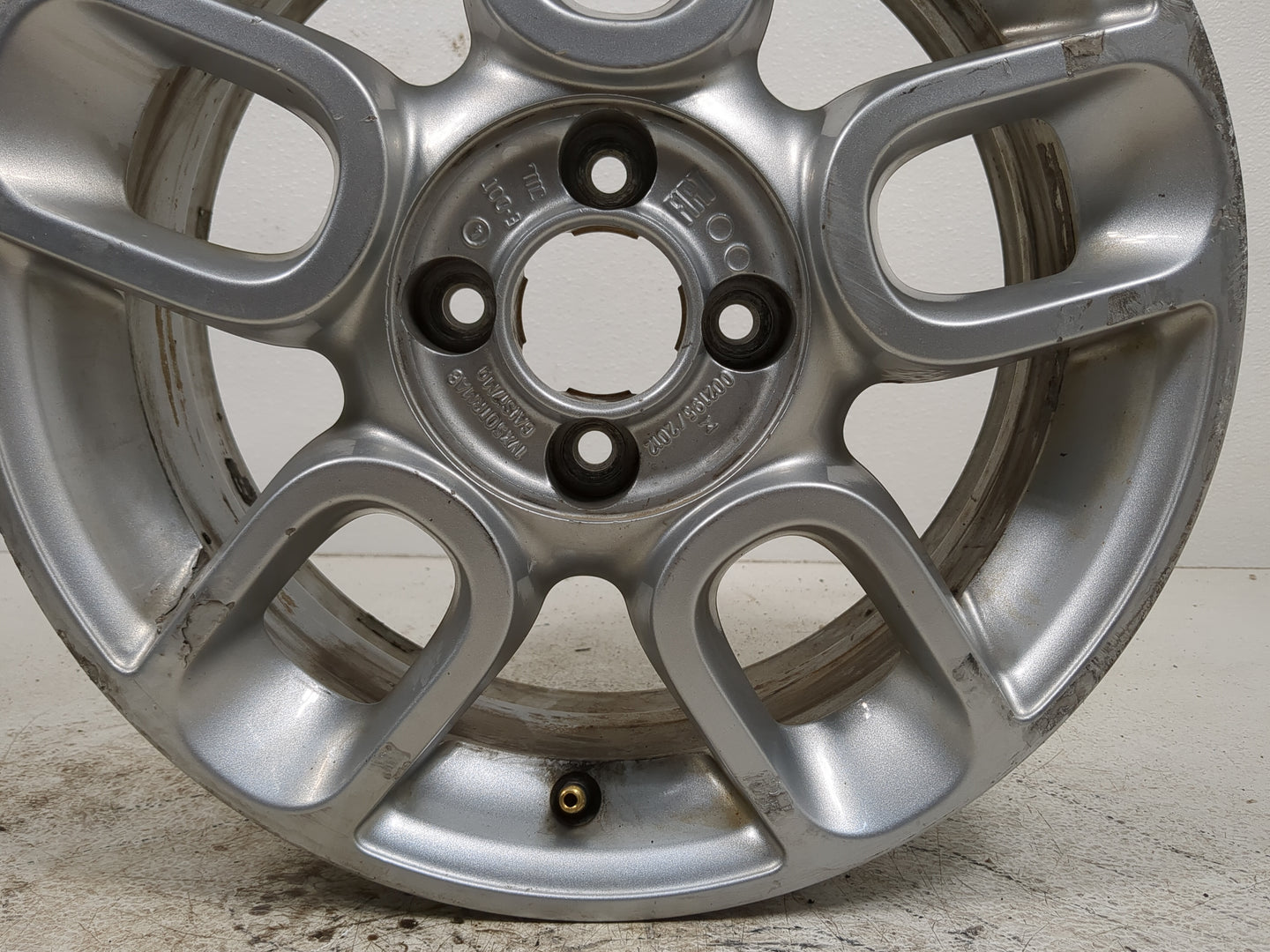 2012-2018 Fiat 500 Oem Wheel Rim - Oemusedautoparts1.com